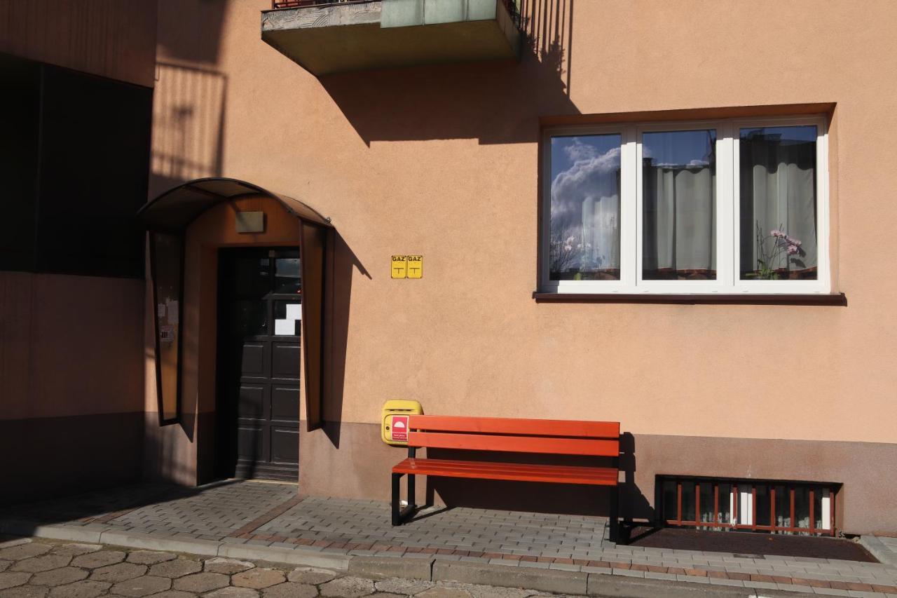 Roza Pustyni Lägenhet Chrzanów Exteriör bild